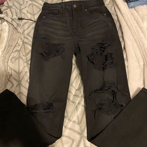 american eagle mom jeans!